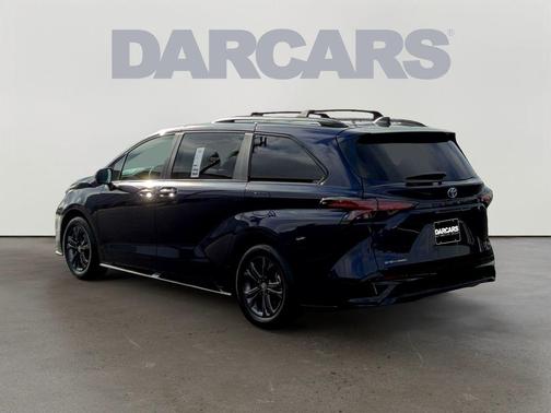 2025 Toyota Sienna XSE 7 Passenger