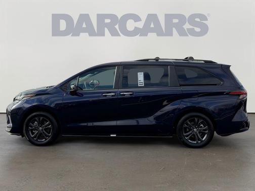 2025 Toyota Sienna XSE 7 Passenger