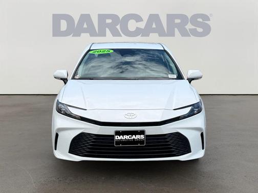 Ice 2025 Toyota Camry LE