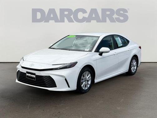 Ice 2025 Toyota Camry LE