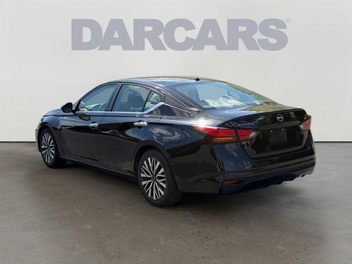 Super Black Clearcoat 2024 Nissan Altima 2.5 SV