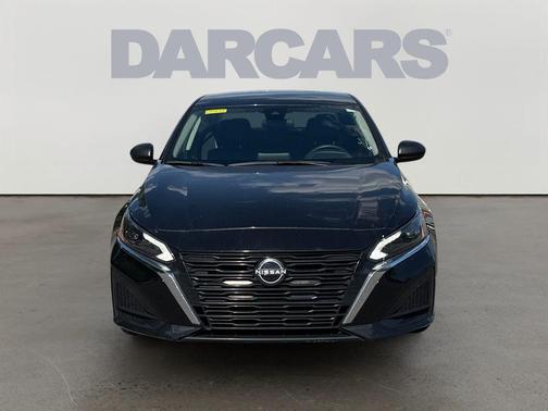 Super Black Clearcoat 2024 Nissan Altima 2.5 SV