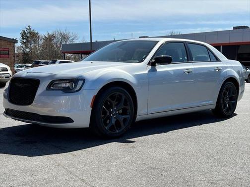2022 Chrysler 300 Touring
