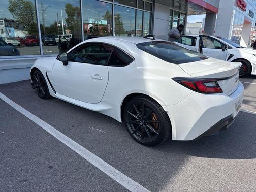 2025 Subaru BRZ tS