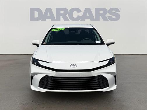 Ice 2025 Toyota Camry LE