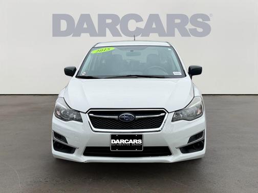 Crystal White Pearl 2015 Subaru Impreza 2.0i