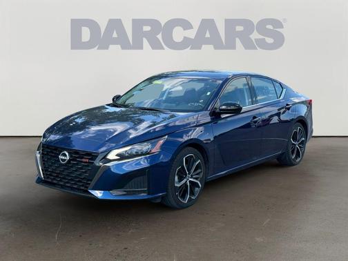 Deep Blue Pearl 2024 Nissan Altima SR FWD