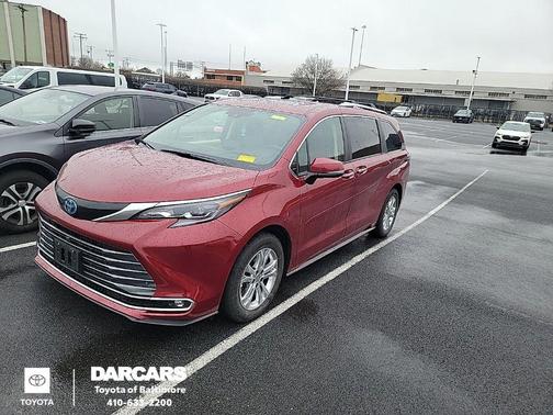 2024 Toyota Sienna Platinum