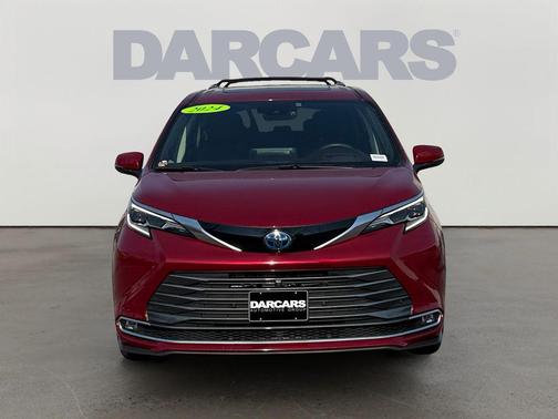 2024 Toyota Sienna Platinum