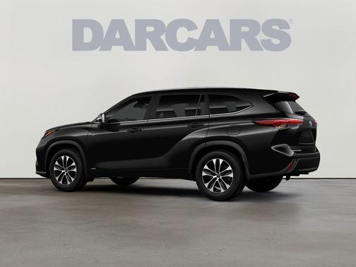 Midnight Black Metallic 2026 Toyota Highlander Hybrid XLE