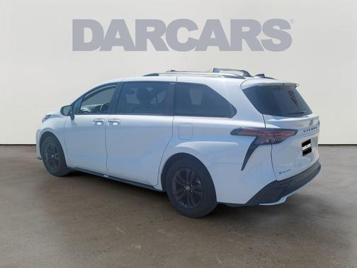 Ice Cap 2025 Toyota Sienna XSE 7 Passenger