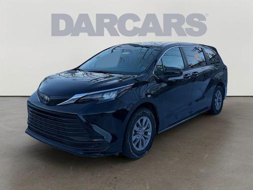 2025 Toyota Sienna LE