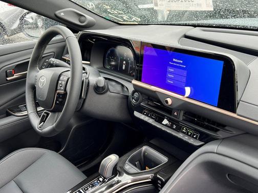 2025 Toyota Crown Signia Limited