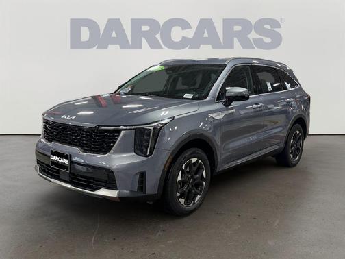 Everlasting Silver 2024 Kia Sorento S