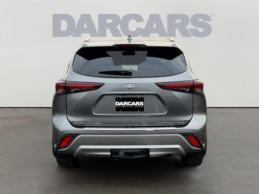 2025 Toyota Highlander Platinum