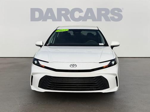 Ice Cap 2025 Toyota Camry LE