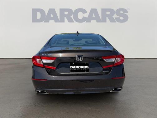 Crystal Black Pearl 2018 Honda Accord Touring