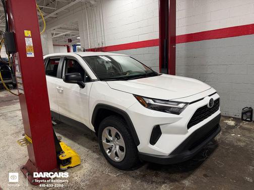 2024 Toyota RAV4 LE