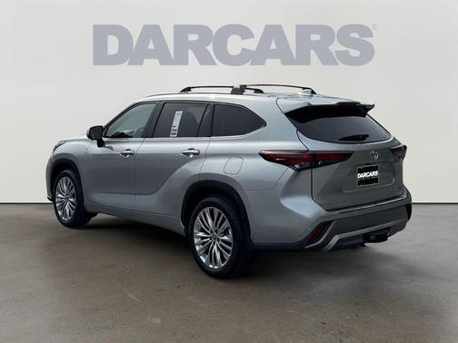 2025 Toyota Highlander Platinum