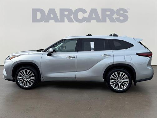2025 Toyota Highlander Platinum