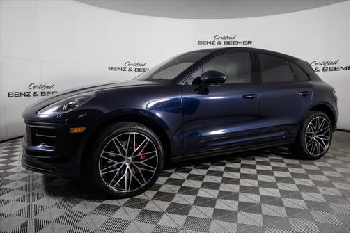 2022 Porsche Macan Base