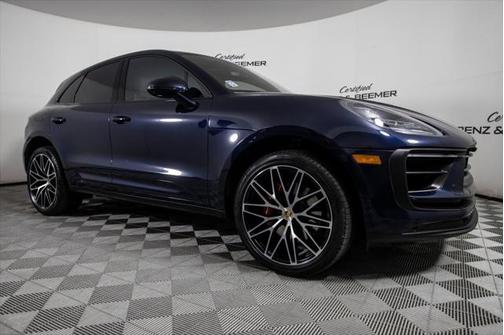 2022 Porsche Macan Base