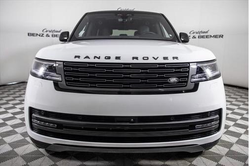 2024 Land Rover Range Rover SE