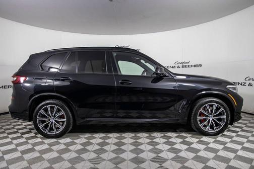Black Sapphire Metallic 2021 BMW X5 sDrive40i