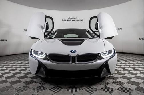 2017 BMW i8 Base