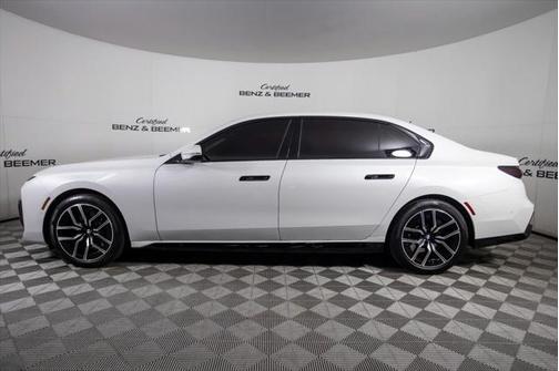 2023 BMW 760 i xDrive
