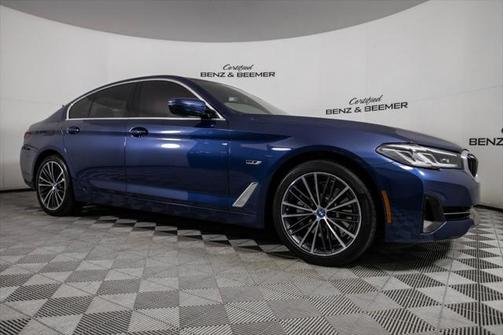 2022 BMW 530e Base