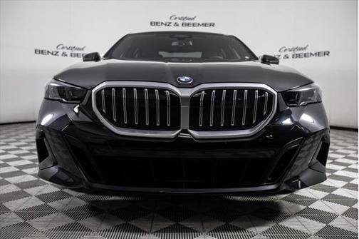 2024 BMW 530 i