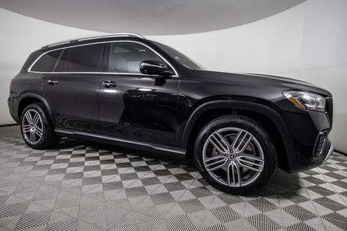 Black 2025 Mercedes-Benz GLS 450 4MATIC