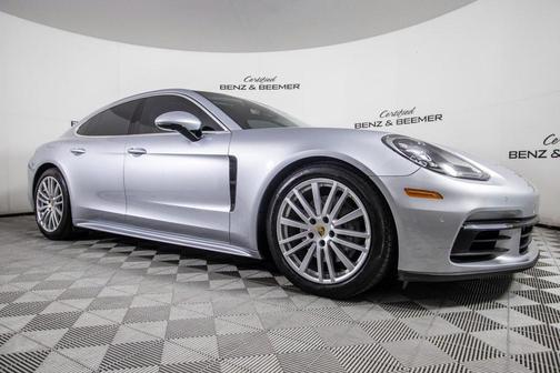 2018 Porsche Panamera 4S