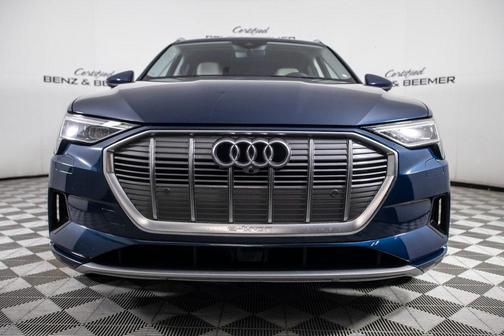 2019 Audi e-tron Premium Plus
