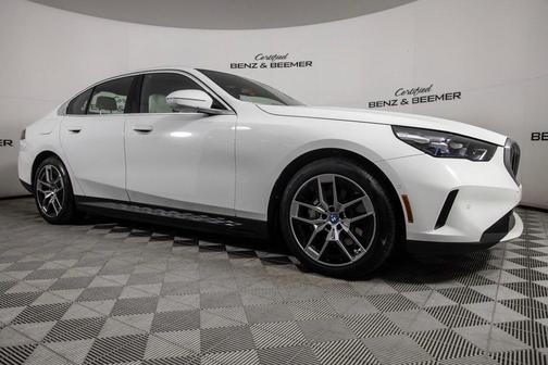 2024 BMW i5 eDrive40
