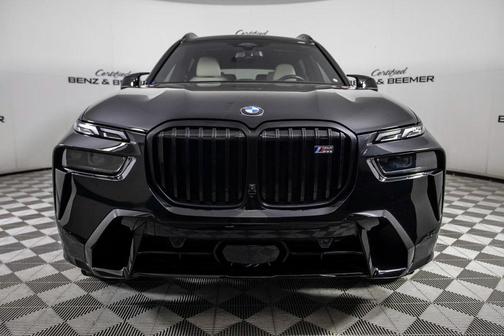 2024 BMW X7 M60i