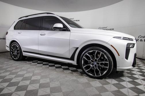 2023 BMW X7 xDrive40i