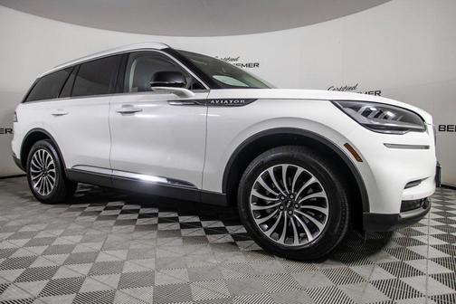 2023 Lincoln Aviator Standard AWD