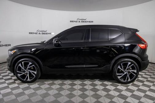 2021 Volvo XC40 T5 R-Design