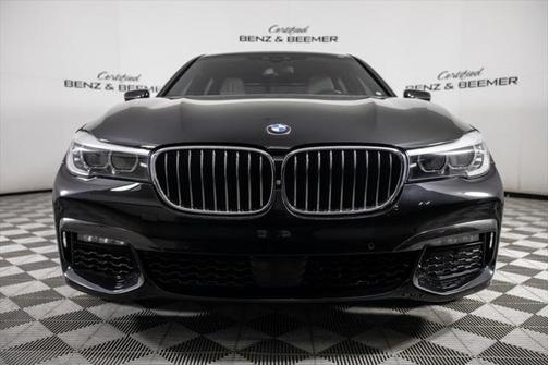 2016 BMW 740 740i