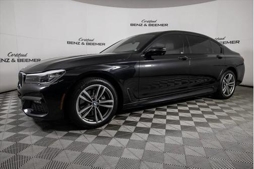 2016 BMW 740 740i