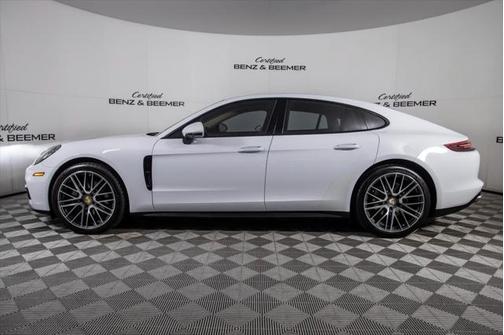 2018 Porsche Panamera 4S