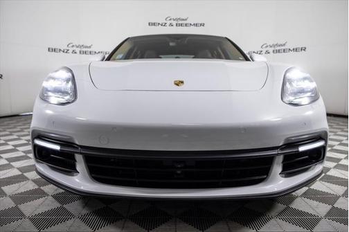 2018 Porsche Panamera 4S