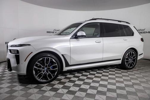 2023 BMW X7 xDrive40i