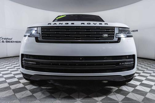 2023 Land Rover Range Rover P530 SE