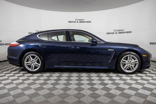 Dark Blue Metallic 2012 Porsche Panamera 4S