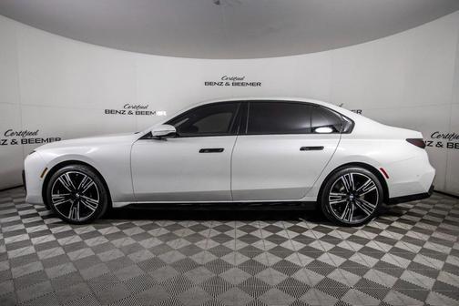 2024 BMW 760 i xDrive