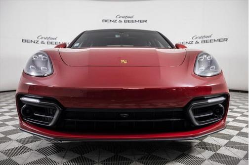 2023 Porsche Panamera 4 Platinum Edition