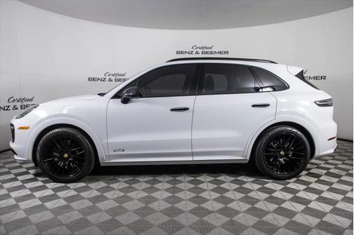 2022 Porsche Cayenne GTS